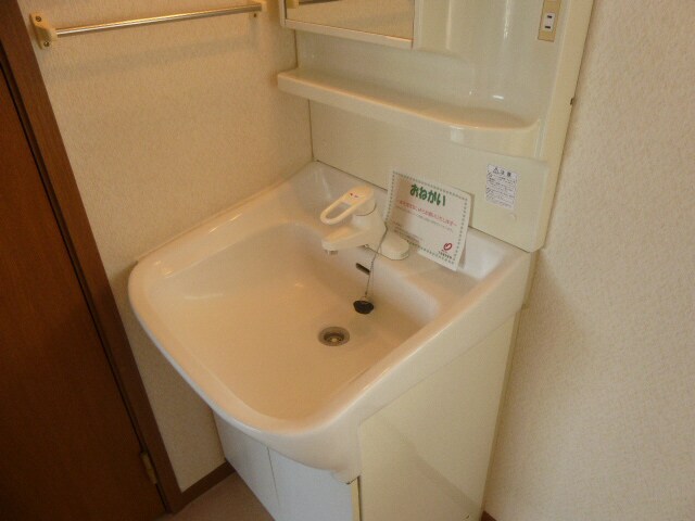 トゥー・ル・モンドＳ　Bの物件内観写真