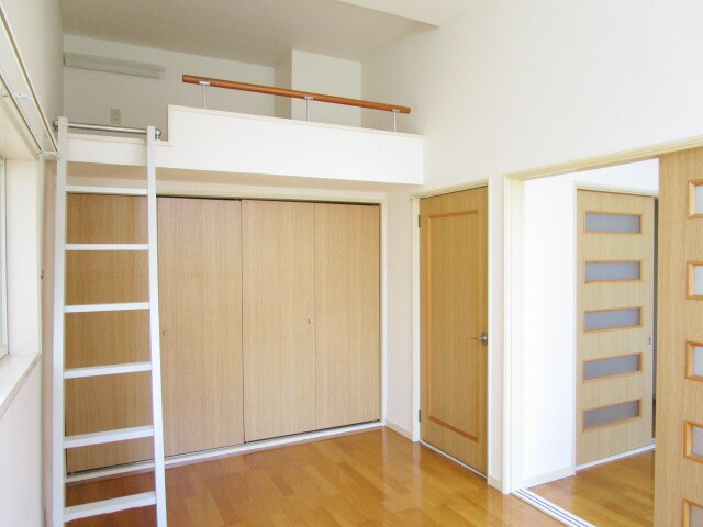 サンシャイン磯部の物件内観写真