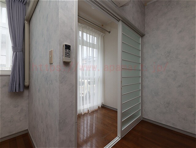 サンローラン藤ヶ丘の物件内観写真