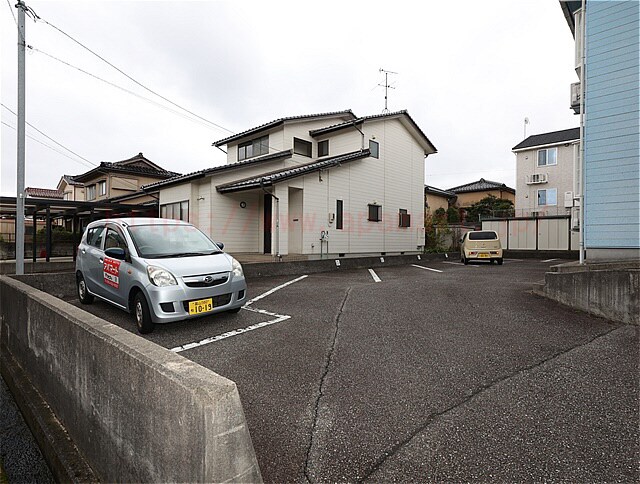 サンローラン藤ヶ丘の物件外観写真