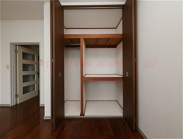 サンローラン藤ヶ丘の物件内観写真