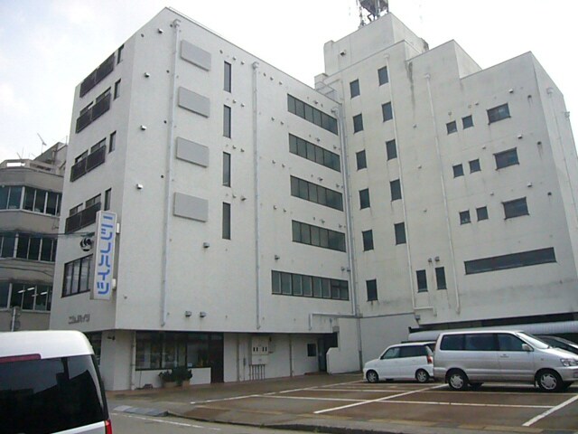 ニシノハイツの物件外観写真