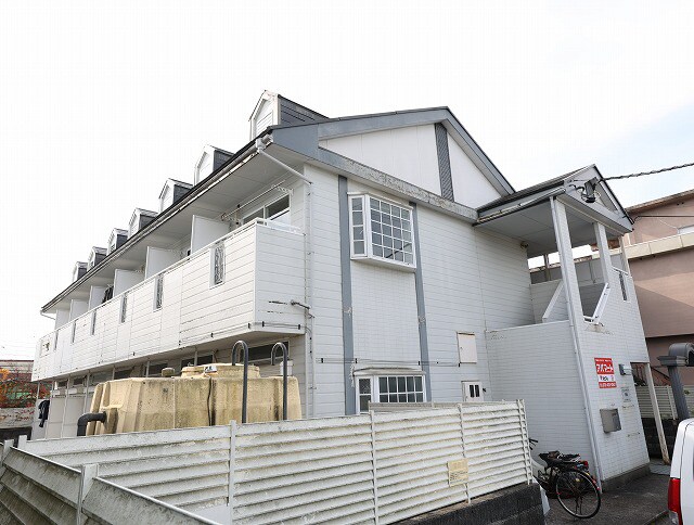 エスペランサ花園Ⅱの物件外観写真