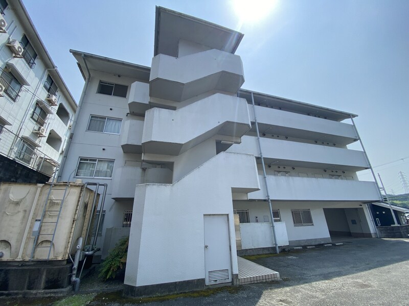 ロイヤルヒルズ北平野の物件外観写真