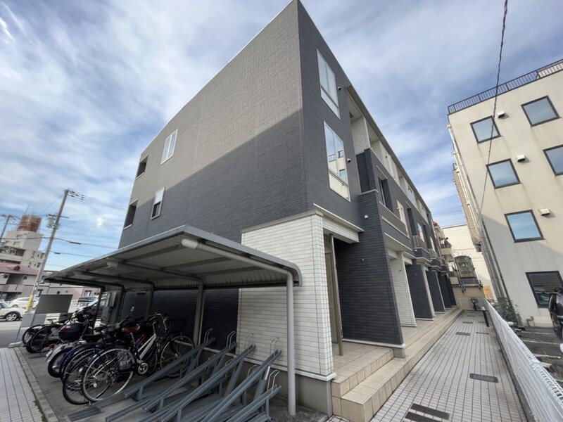 アマルフィ３７の物件外観写真