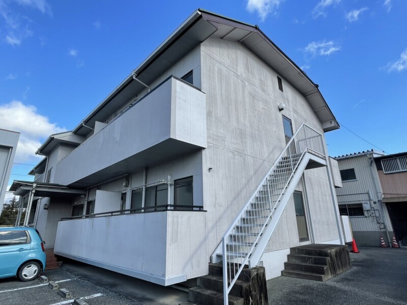 ヒルハイツ　B棟の物件外観写真