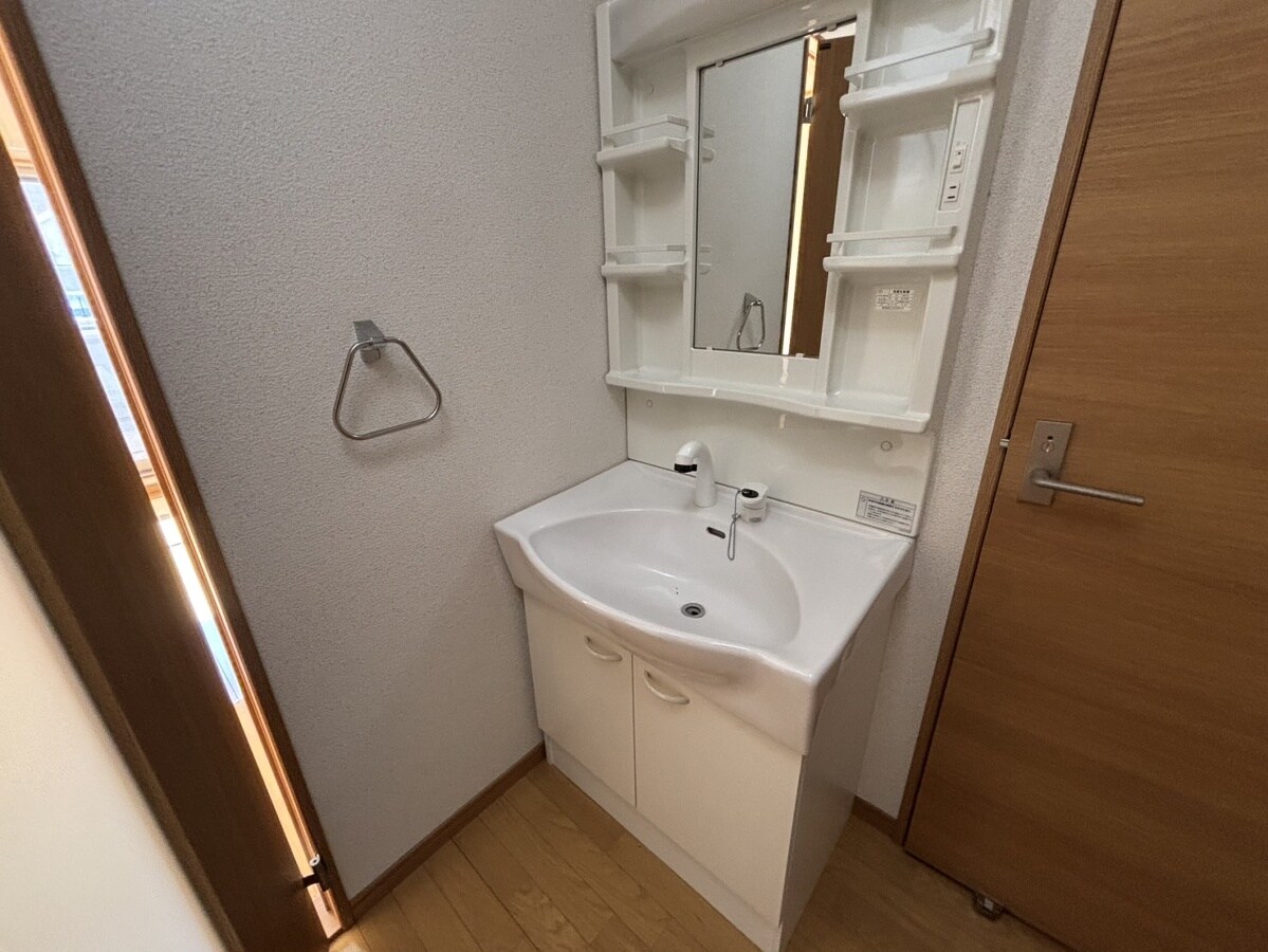 エトランス小松町Bの物件内観写真