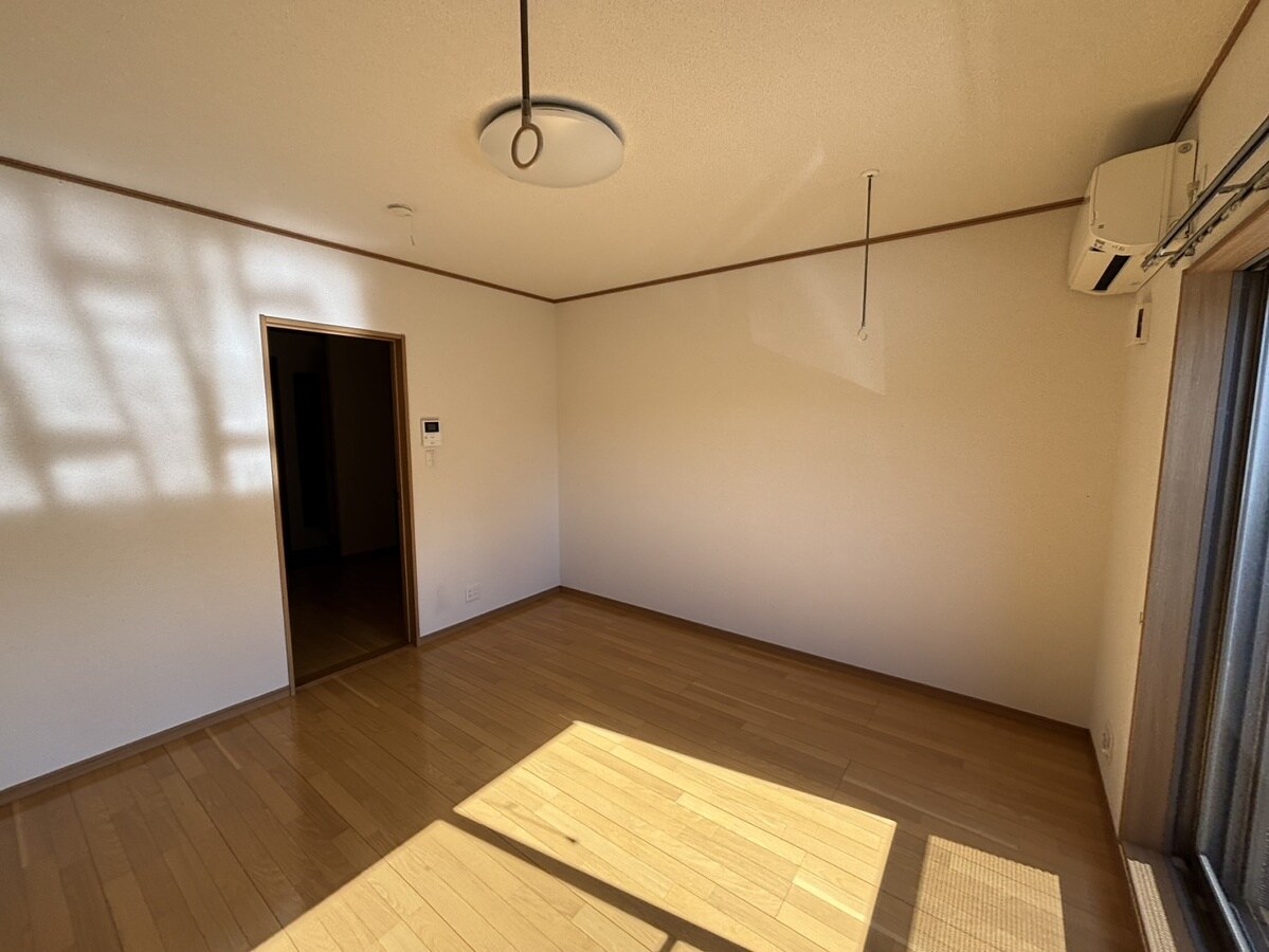 エトランス小松町Bの物件内観写真