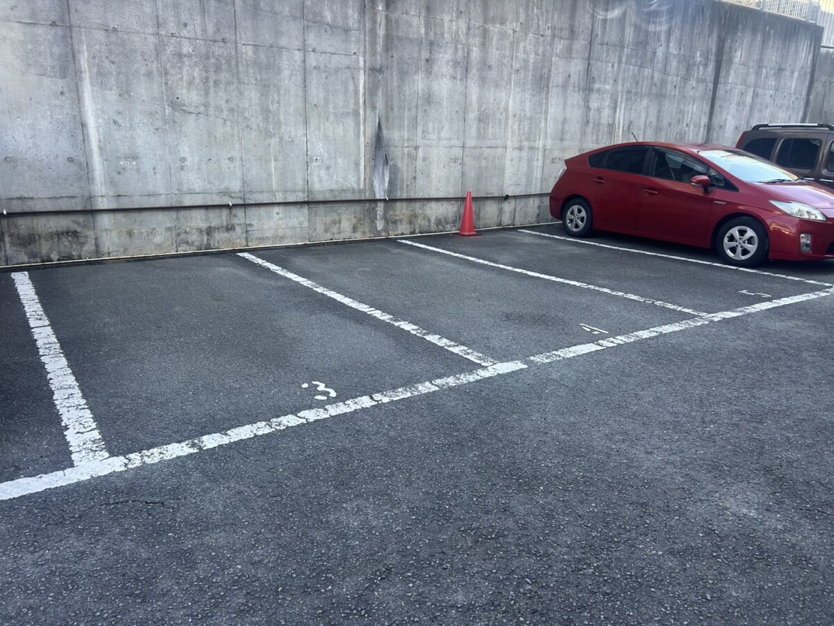 ロイヤルステイツ東辻井の物件外観写真