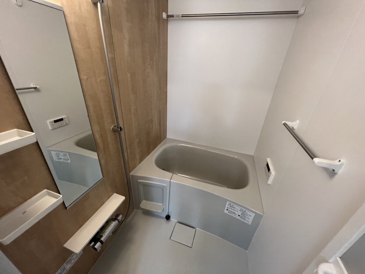 フロレゾンⅠの物件内観写真