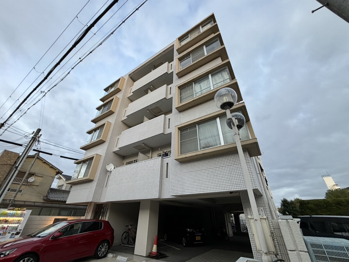 リッチウォーク城の東の物件外観写真