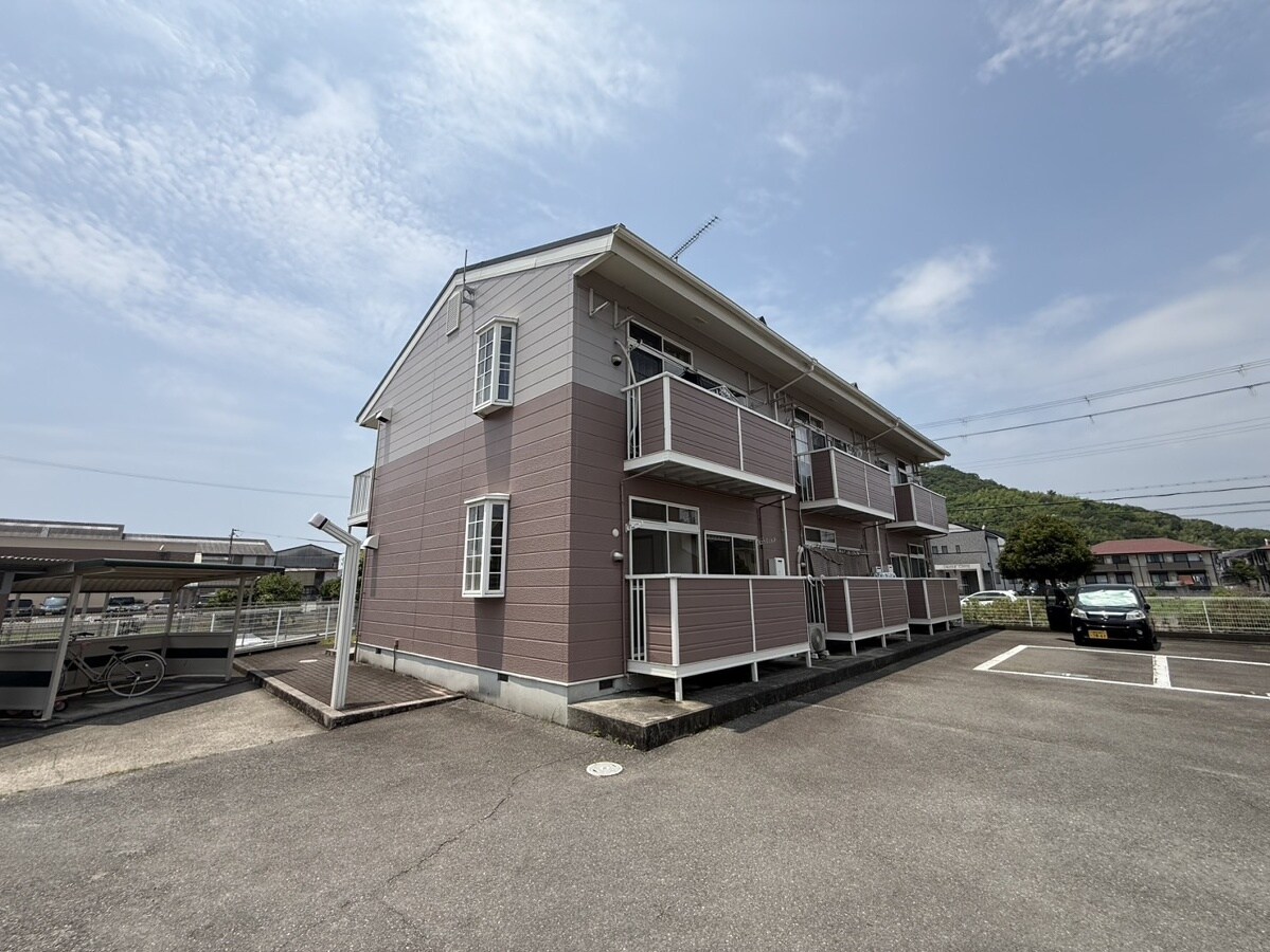 プチメゾンの物件外観写真