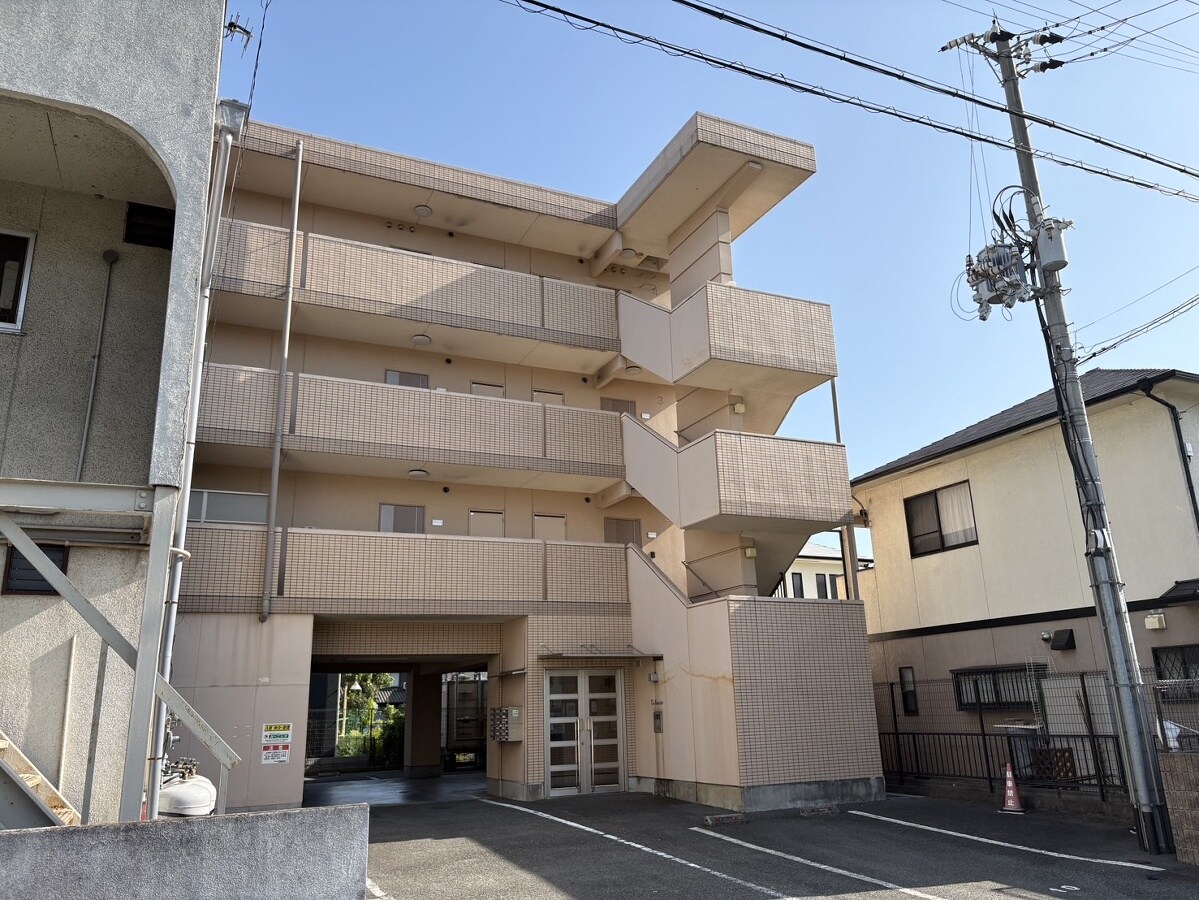 リオンドールの物件外観写真