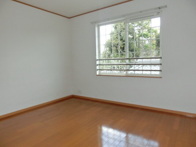 ウッドパストラルIの物件内観写真