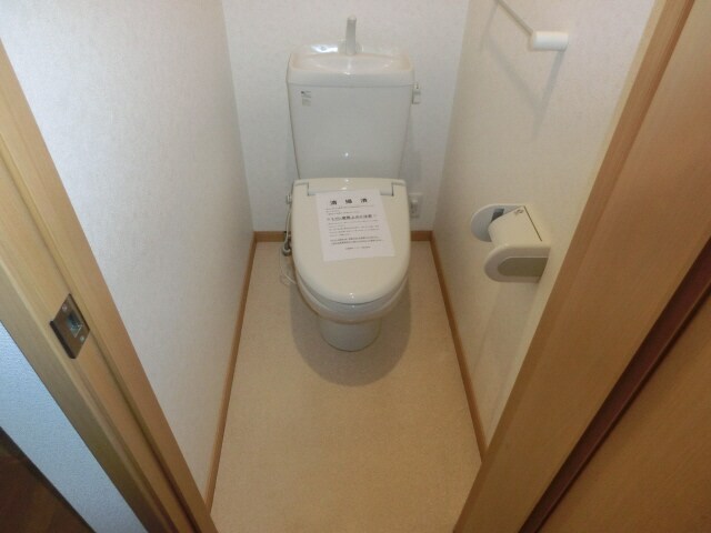 ヴィラ・ポポラーレⅠの物件内観写真