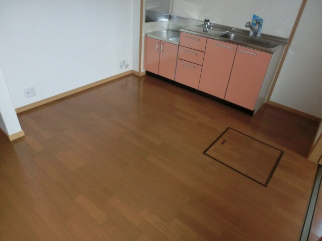 ヴィラ・ポポラーレⅠの物件内観写真