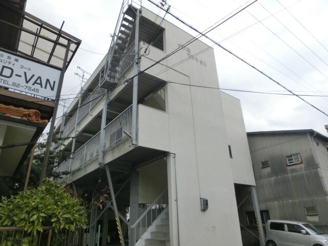 たくみマンションの物件外観写真