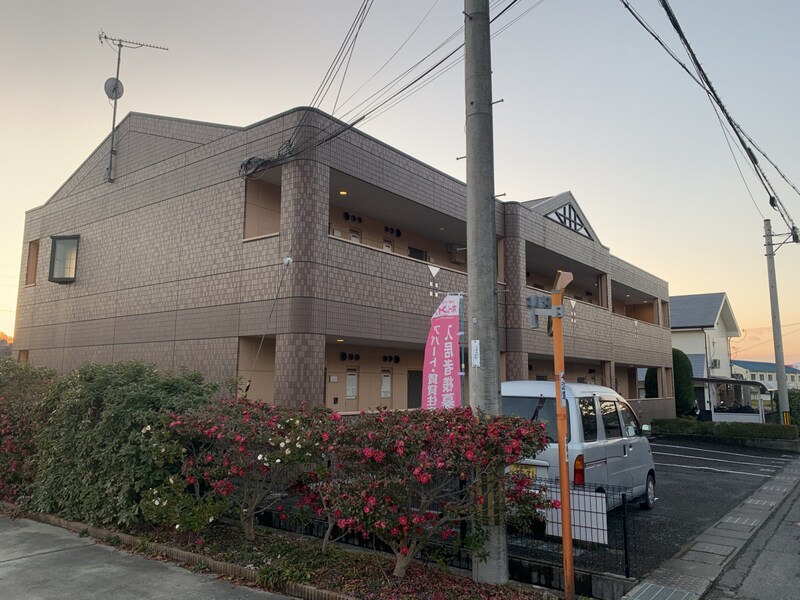 イースト・ヒルズの物件外観写真