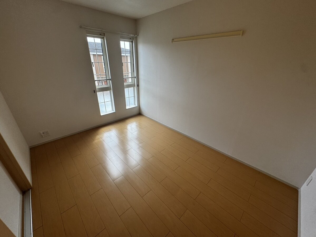 ネオ・エスト　オーブＡの物件内観写真