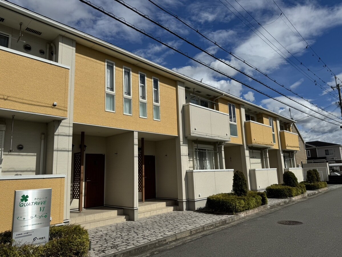 カトレーヴⅥの物件外観写真