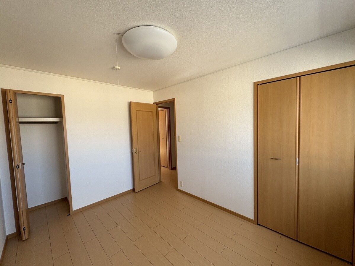 トレス・シエーネの物件内観写真