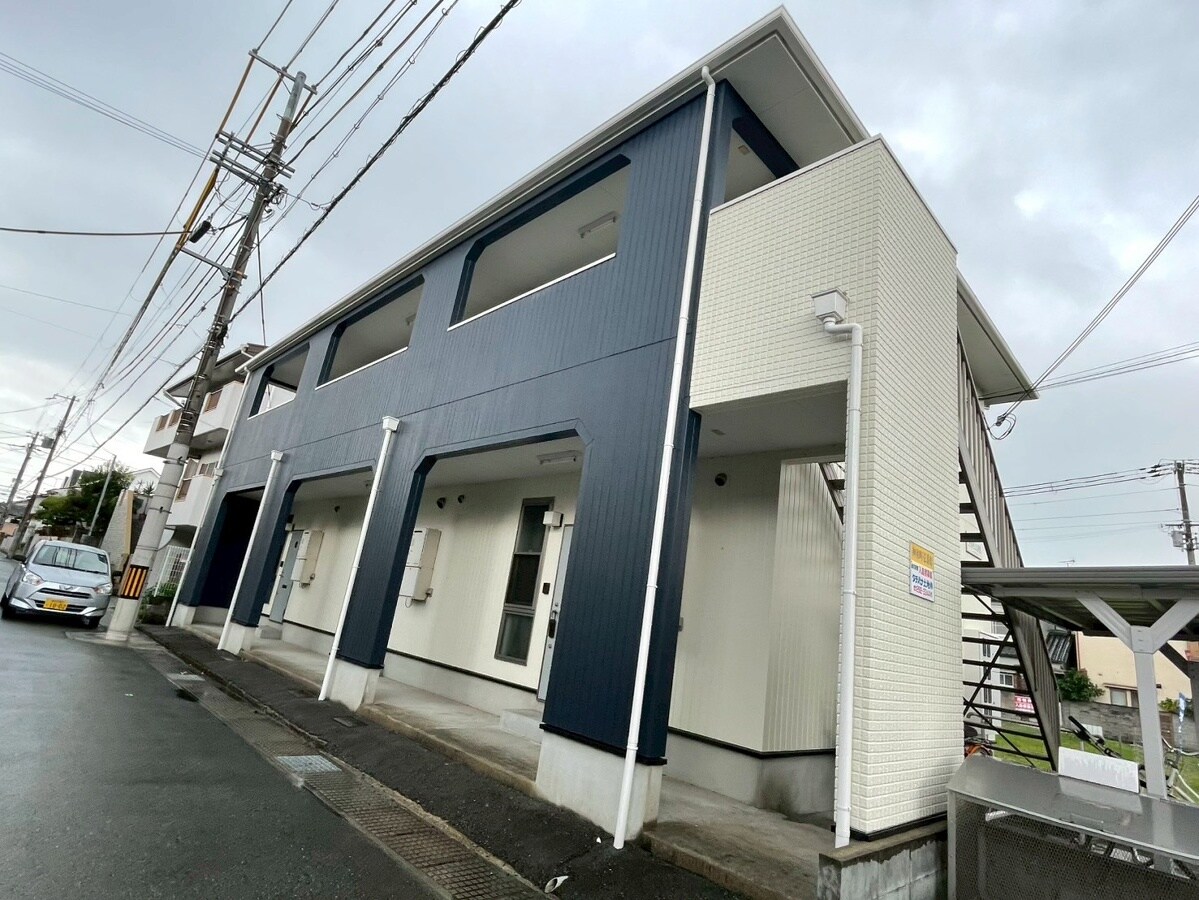 神和町壱番館の物件外観写真