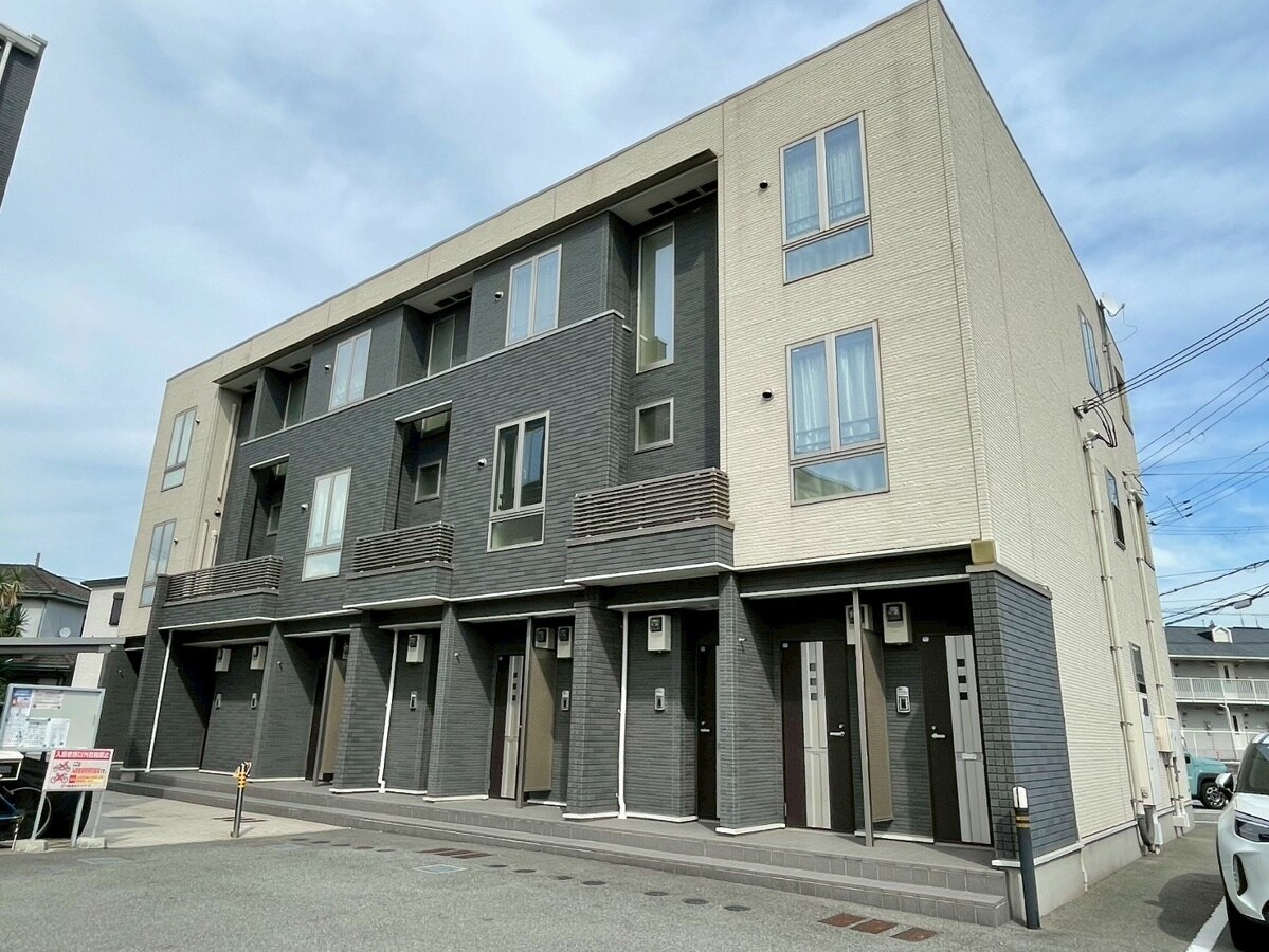 アマルフィ３６の物件外観写真