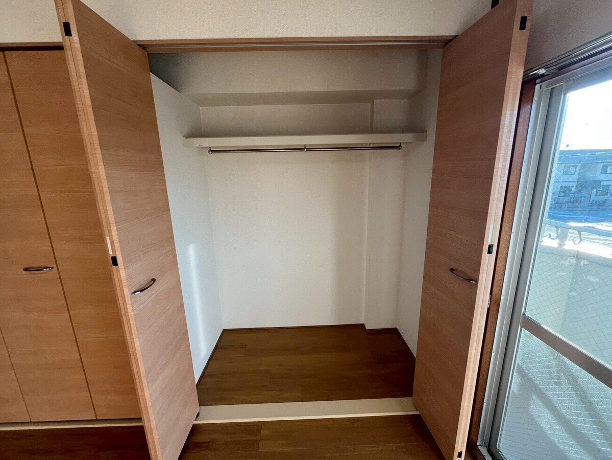 レジデンス英賀保の物件内観写真