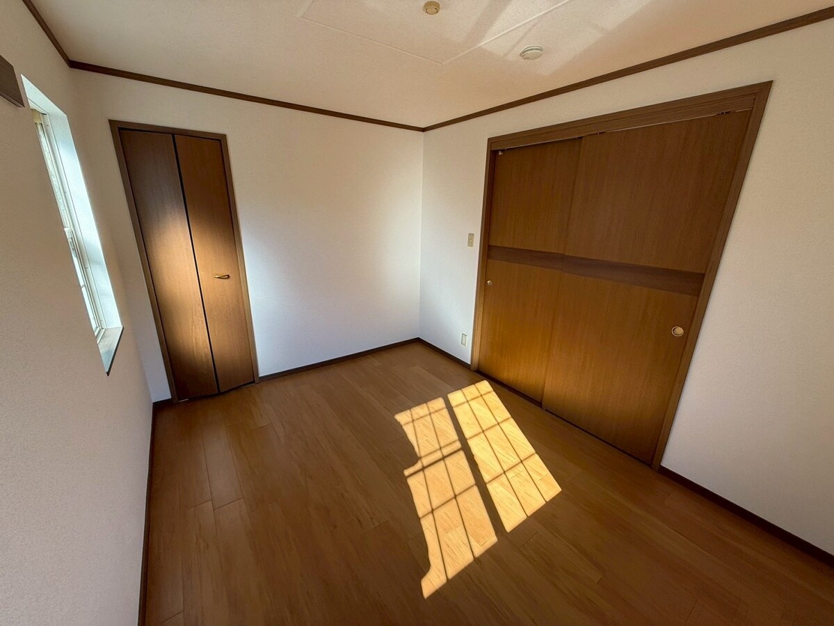 ブルーマウンテンⅢの物件内観写真