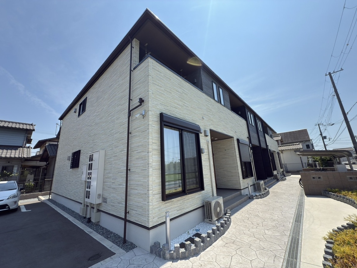 サニーレジデンスⅢの物件外観写真