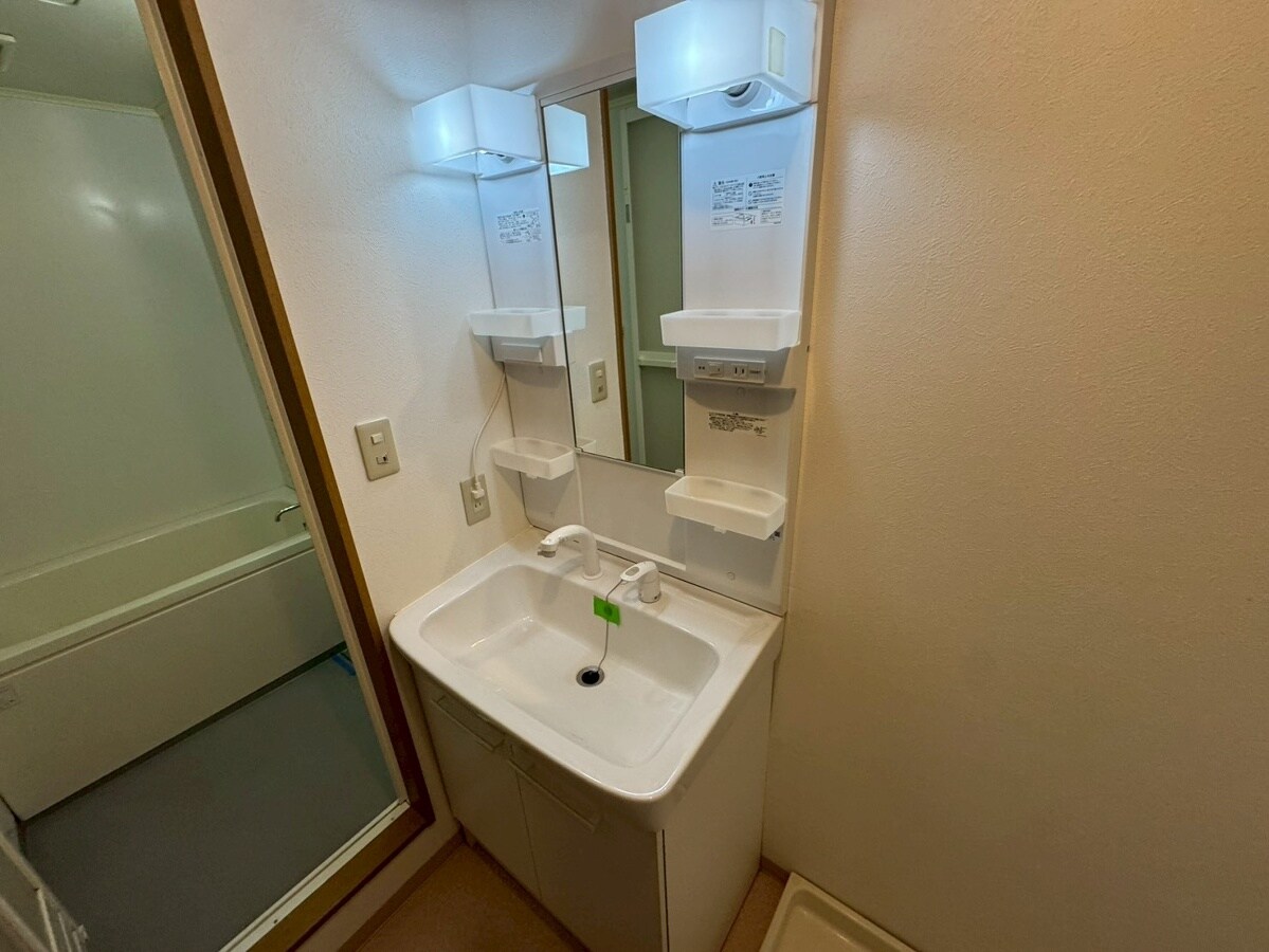 ネオクオーツ幸　弐番館の物件内観写真