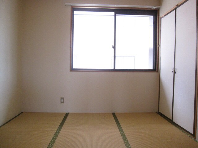 クレスト安室の物件内観写真