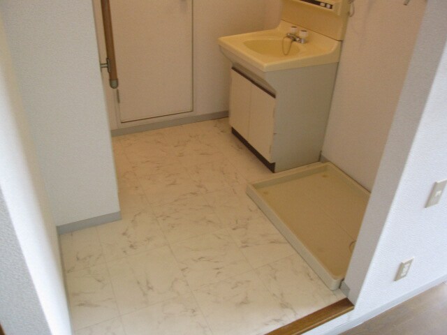 クレスト安室の物件内観写真