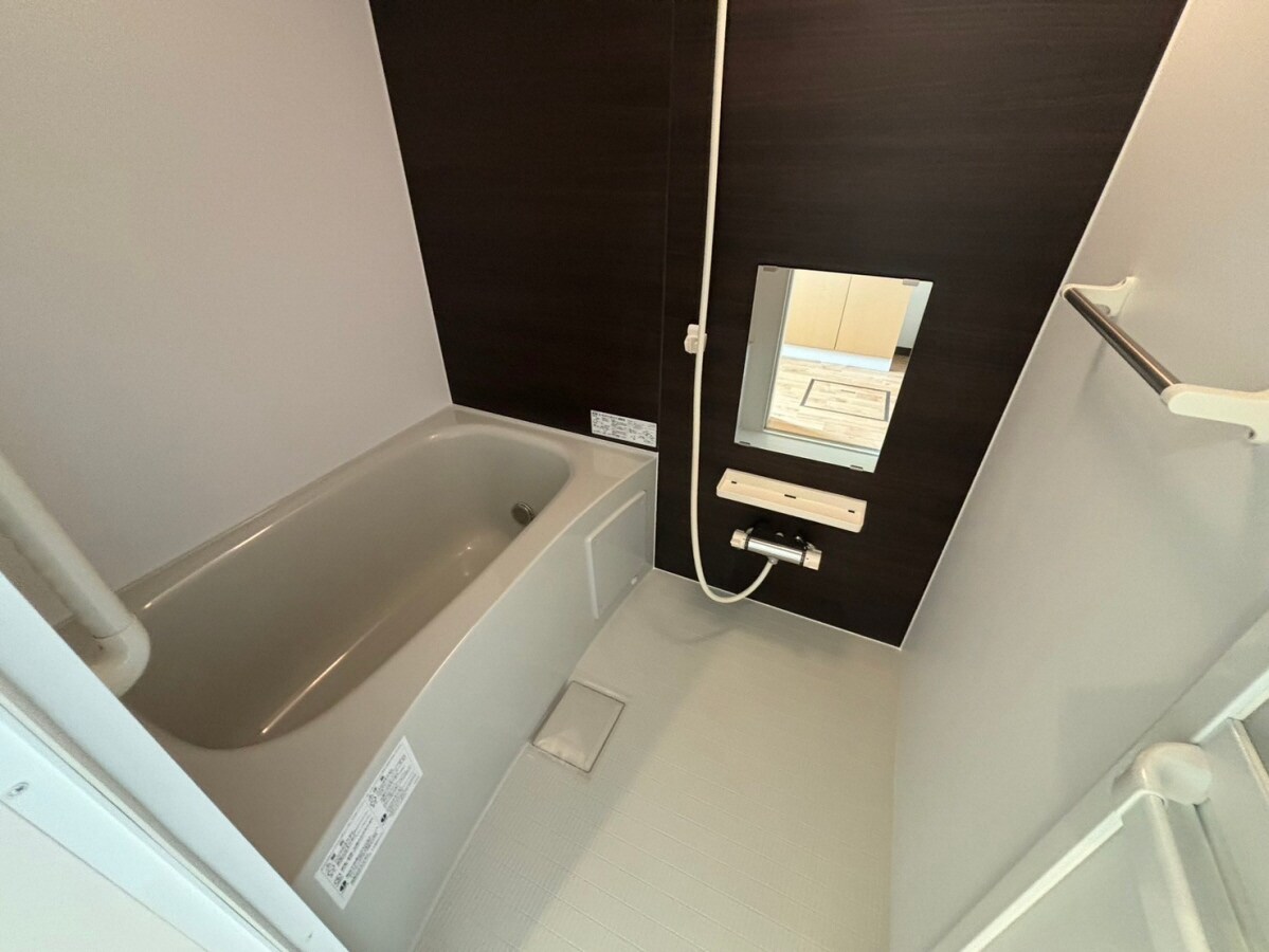 アイリスガーデンの物件内観写真