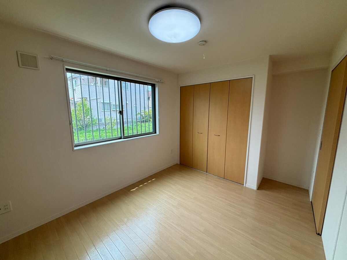 アイリスガーデンの物件内観写真