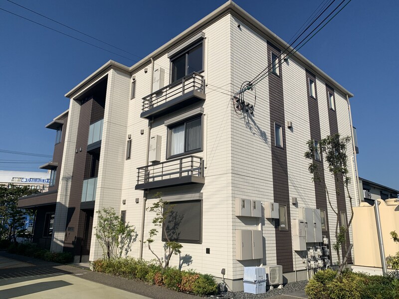 セレナヴィラの物件外観写真