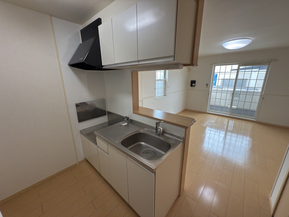 リジュール南条の物件内観写真