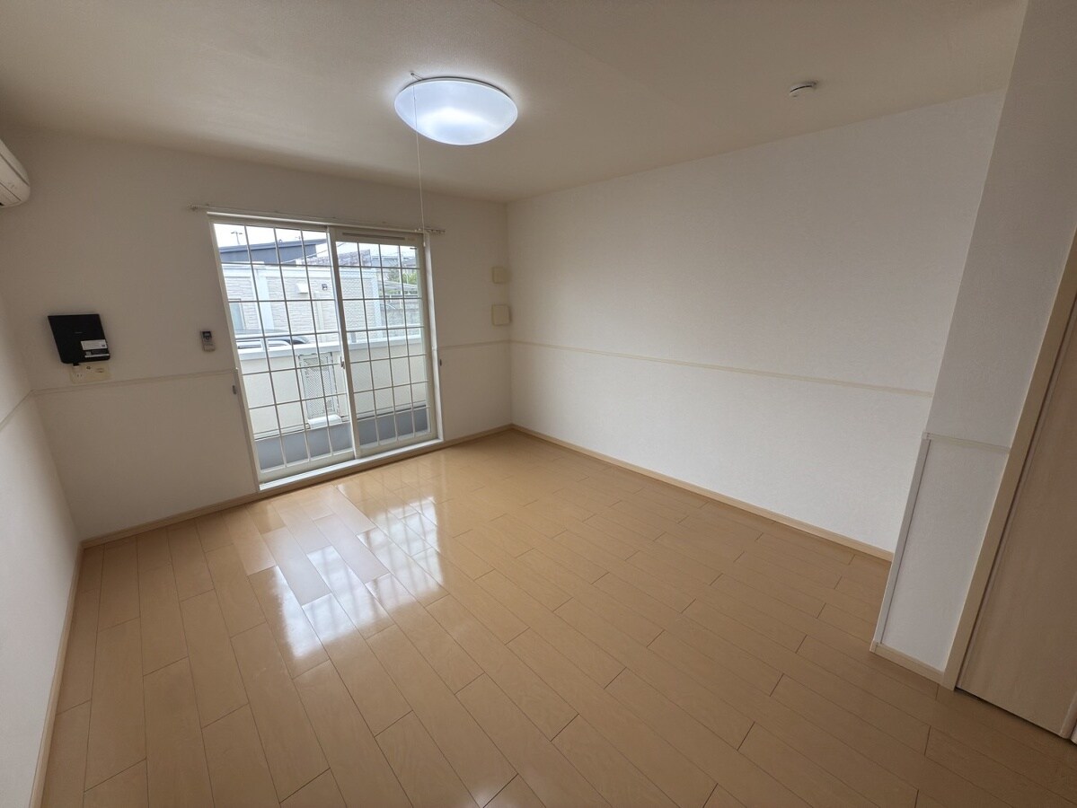 リジュール南条の物件内観写真