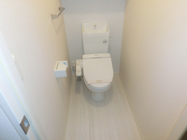 ヴィラ・フォレスティアの物件内観写真