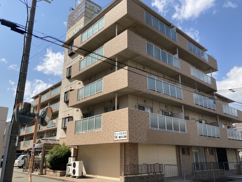 ハッピーコートさんわの物件外観写真