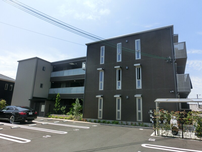 アラヤガーデンの物件外観写真