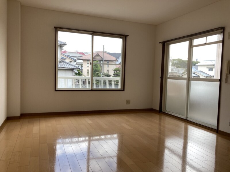 八丈グランドハイツNの物件内観写真