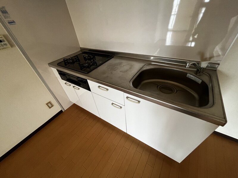 ロイヤルコーポ高砂の物件内観写真