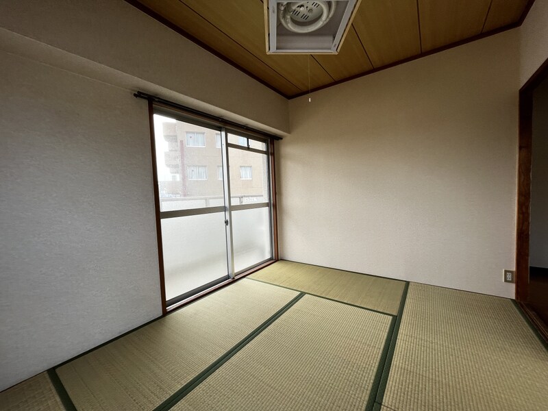 ロイヤルコーポ高砂の物件内観写真