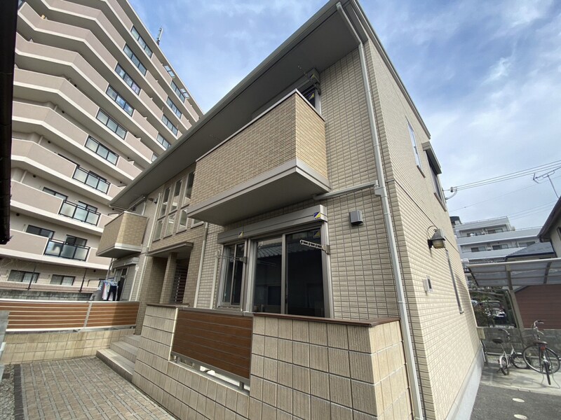 ラ・メゾン・ド・ハセナカの物件外観写真