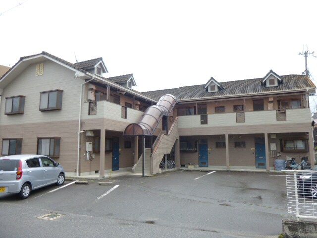 サンハイツ中本町の物件外観写真