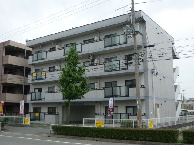 三快マンションの物件外観写真
