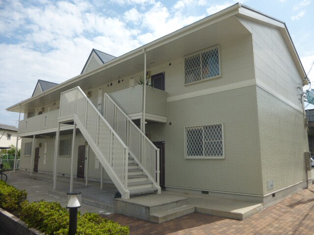 ローゲンハイツの物件外観写真