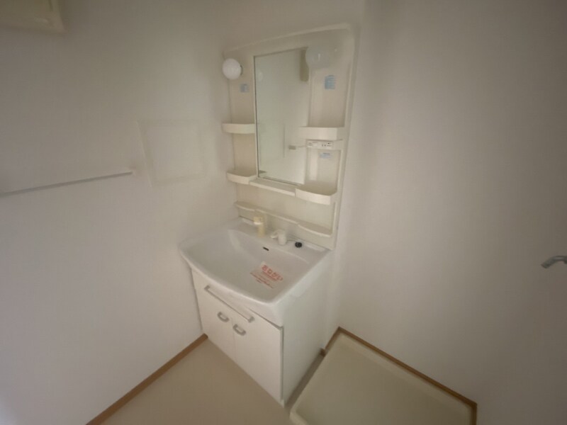 ドルフ・アカネＢの物件内観写真