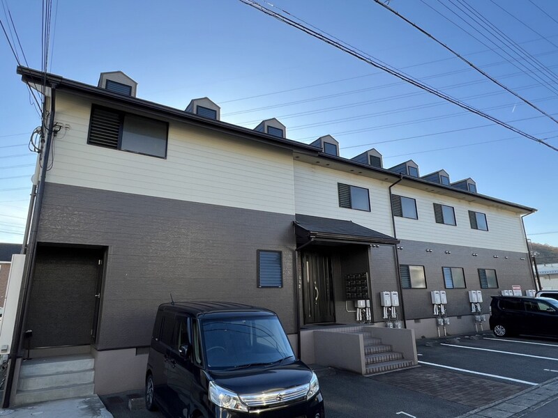 エトランス西庄の物件外観写真